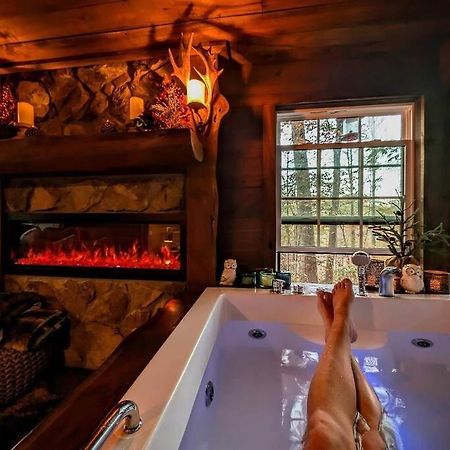 Rustic Luxurious A-Frame With Jacuzzi Fast Internet Villa Robbinsville Exterior foto