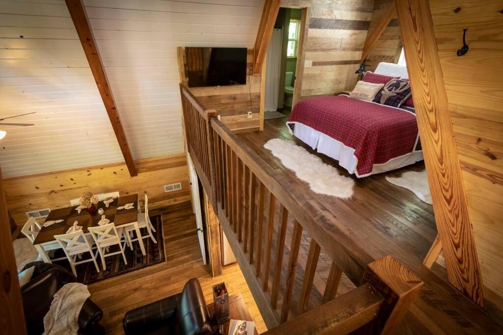 Rustic Luxurious A-Frame With Jacuzzi Fast Internet Villa Robbinsville Exterior foto