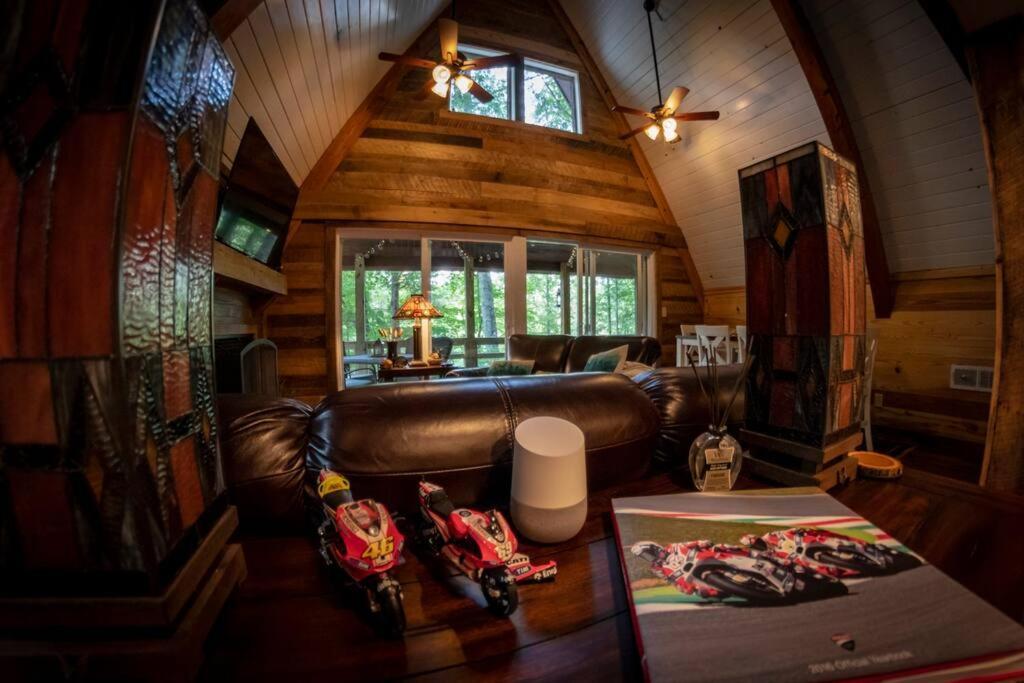 Rustic Luxurious A-Frame With Jacuzzi Fast Internet Villa Robbinsville Exterior foto